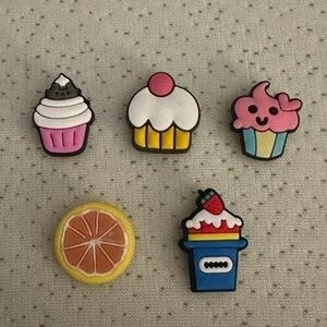 Jibbitz Cupcakes Croc Charms Set of 5 NWT